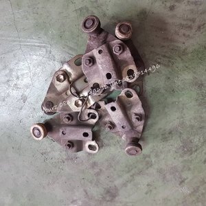 ขาลูกรอกประตูเลื่อนรถยนต์ toyota HIACE เก่าญี่ปุ่น